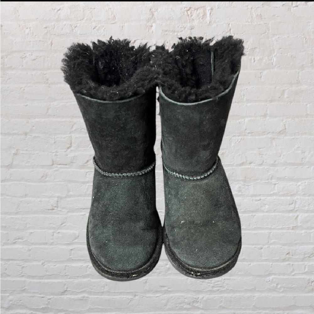 UGG Bailey Bow Boots - Picture 3 of 4